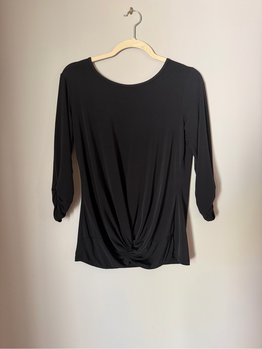 new directions Black Twist-Knot 3/4 Sleeve Top